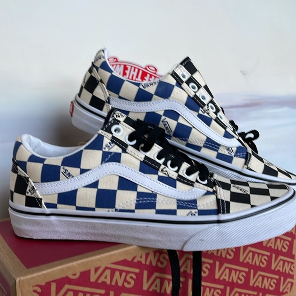 Vans WMNS Old Skool (Big Check) Black/Navy
VN0A4U3BWRT
Sneakers - Picture 5 of 16